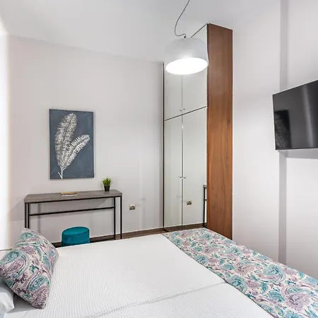 Eris Villa *