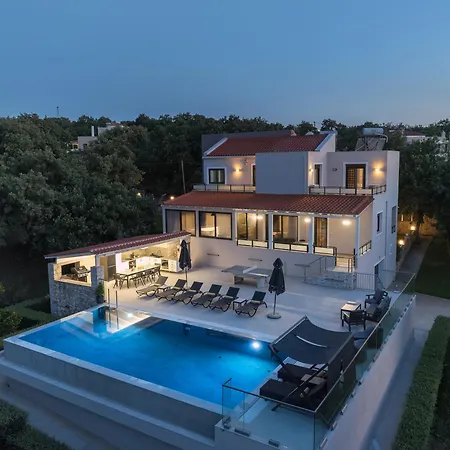 Eris Villa Prinés